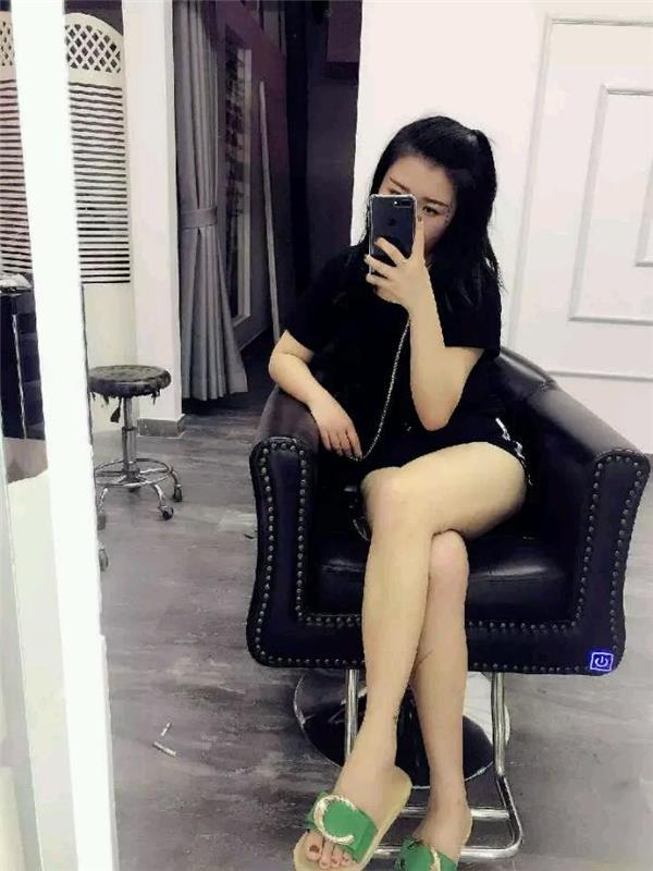 宁波清纯良家白嫩大奶妹